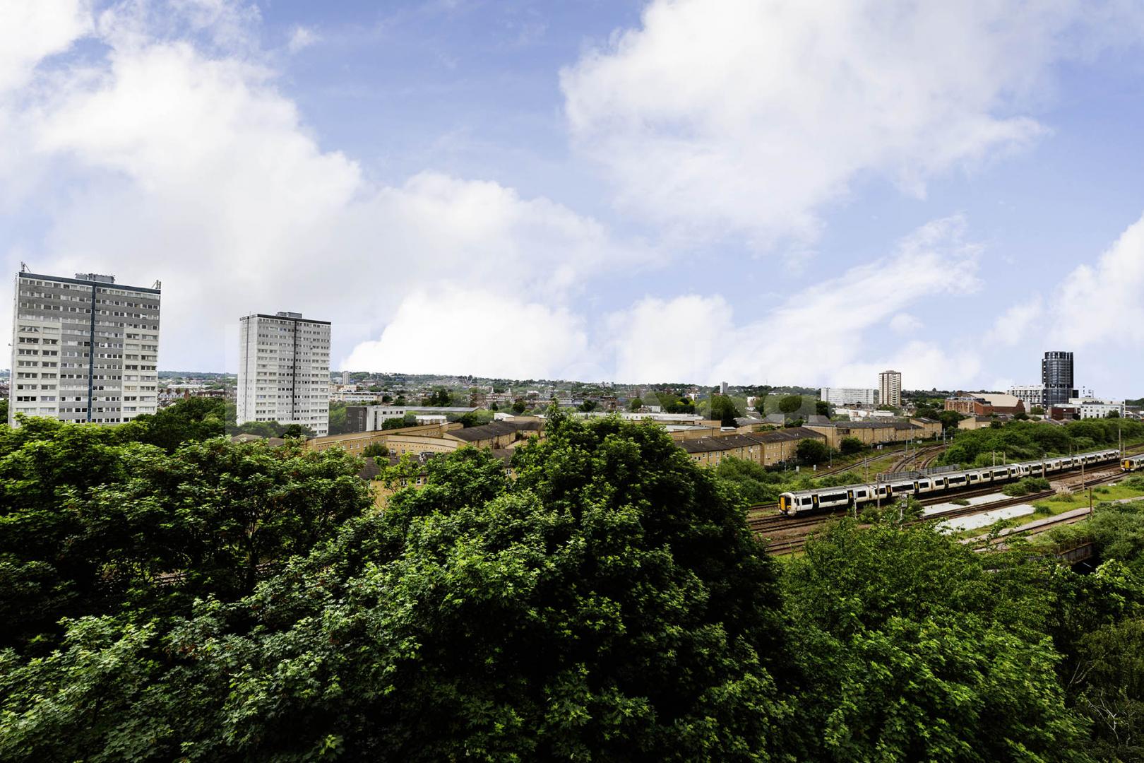 locate din a new build in the heart of Highbury close to Arsenal Station  Drayton Park, Highbury 